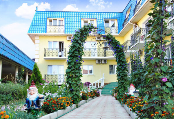 Дом престарелых в Николаевке - Пансионат для пожилых Сказка